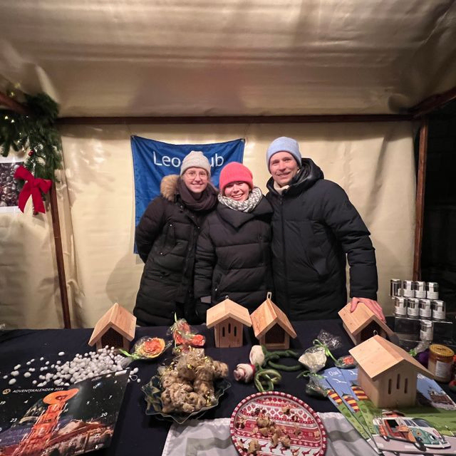 Gruppe, Winterkleidung, Stand.